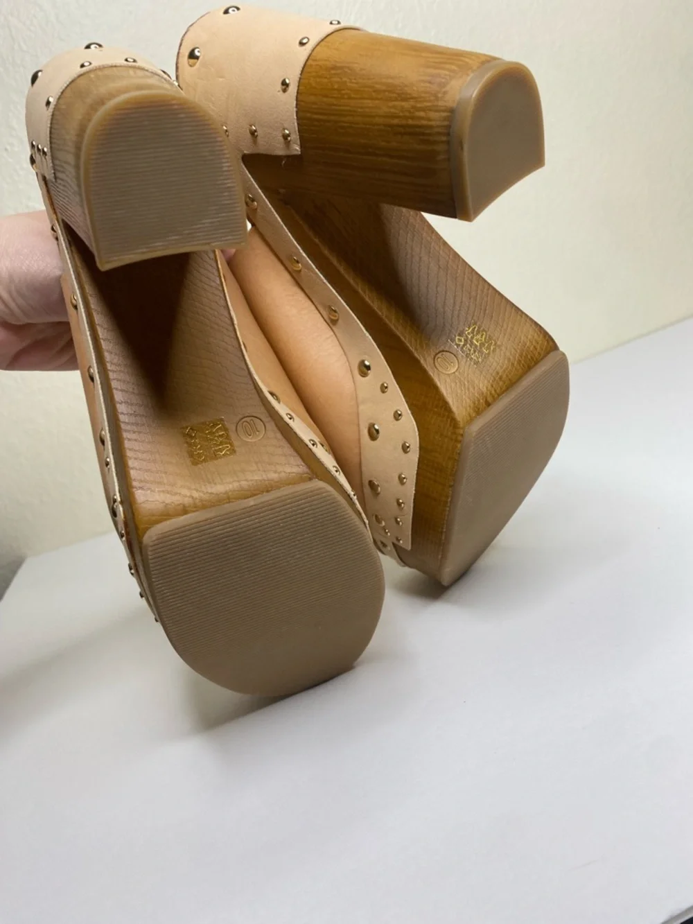 Chinese Laundry Women's Tan Leather Studded Platform Peep Toe Mules - Picture 10 of 14
